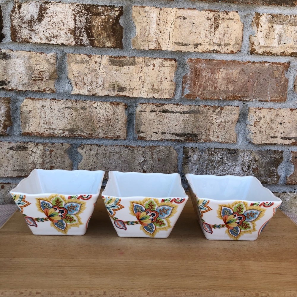 222 Fifth Indochine Paisley Ceramic Set Of 1 Snack Plate & 3 Dipping Bowls - Picture 11 of 16